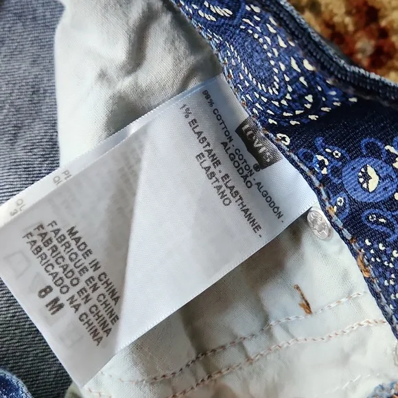 LEVI'S jeans perfect fit straight leg Size 8 - Picture 4 of 5